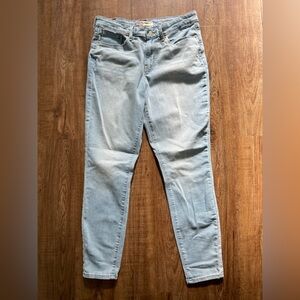 Levi Strauss Mid-Rise Skinny Jeans- 10